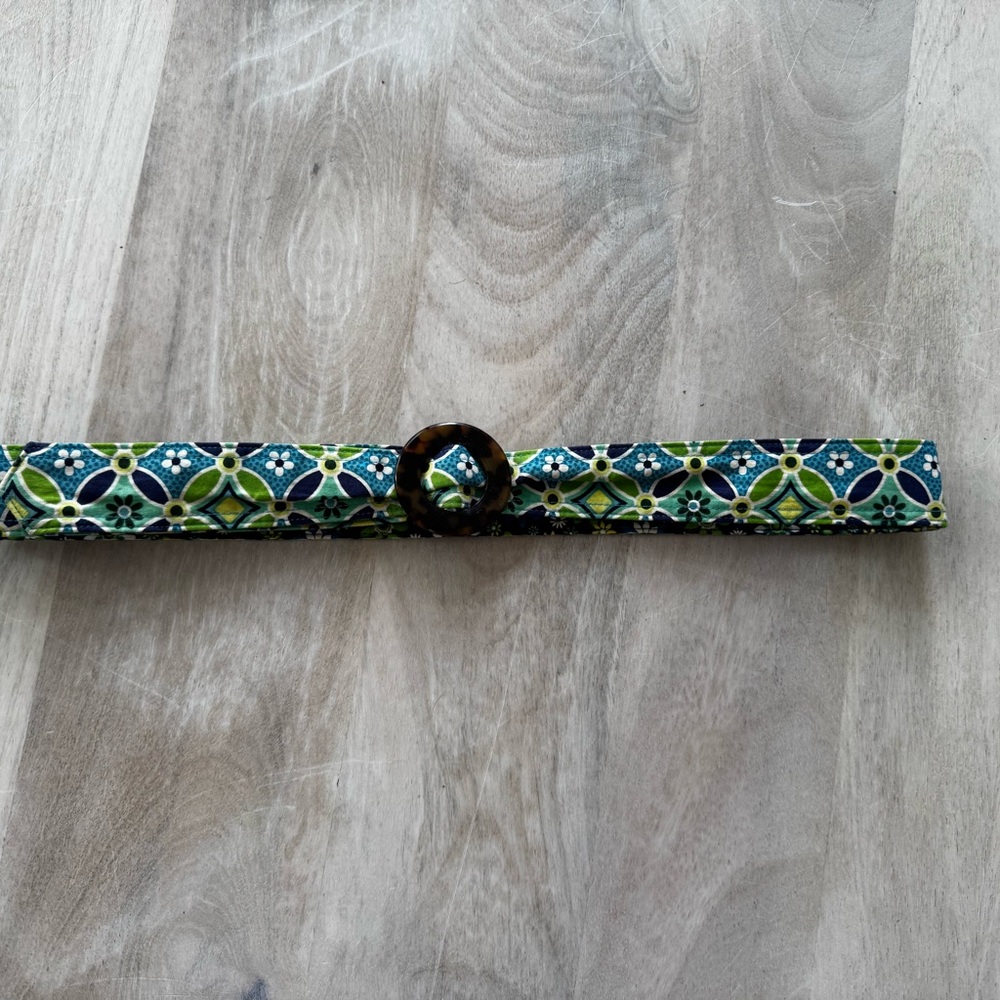 Vera Bradley Blue and Green Patterned Belt Daisy Daisy pattern